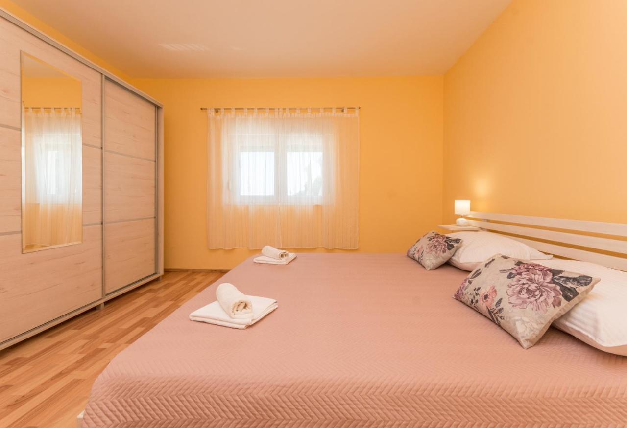 Poolincluded - Holiday Home Maslina Lisane Ostrovicke Exterior foto