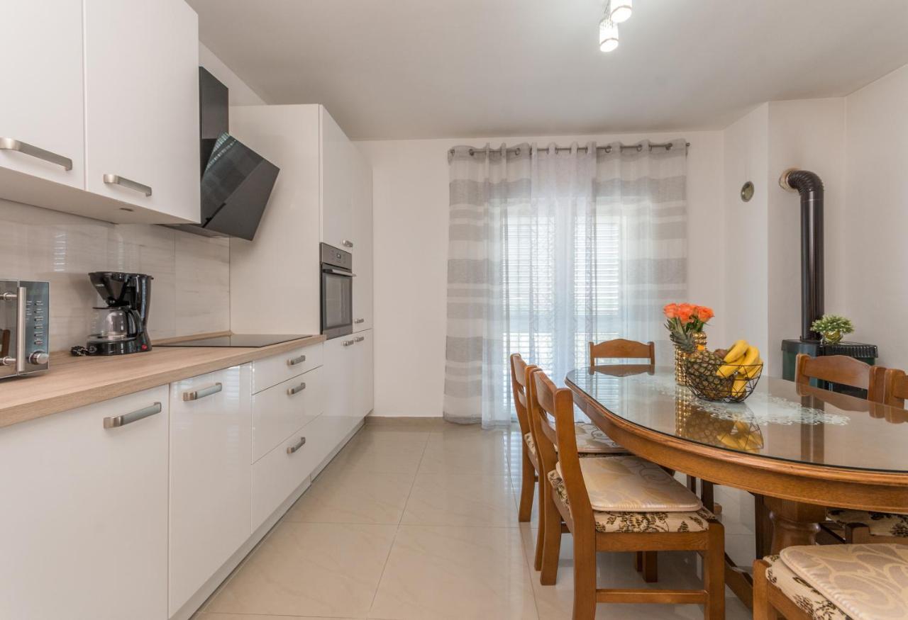 Poolincluded - Holiday Home Maslina Lisane Ostrovicke Exterior foto